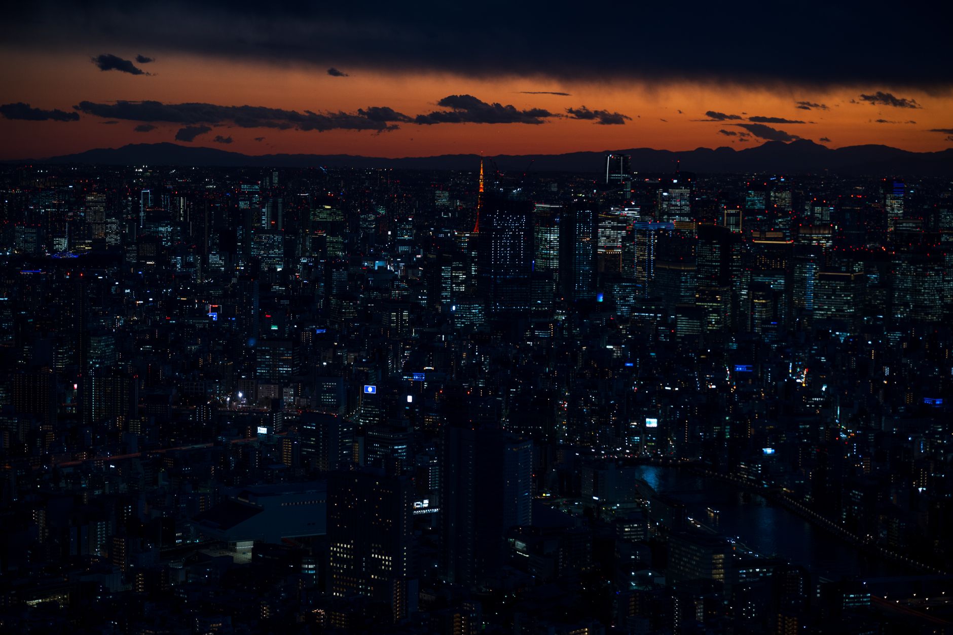 🗾 Japan Just Hiked Visa Renewal Fees By Up To 1,900% — And It Starts October 1